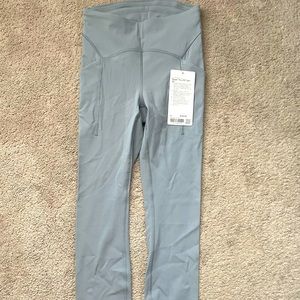 Light gray Lululemon Power Thru 25” size 4
